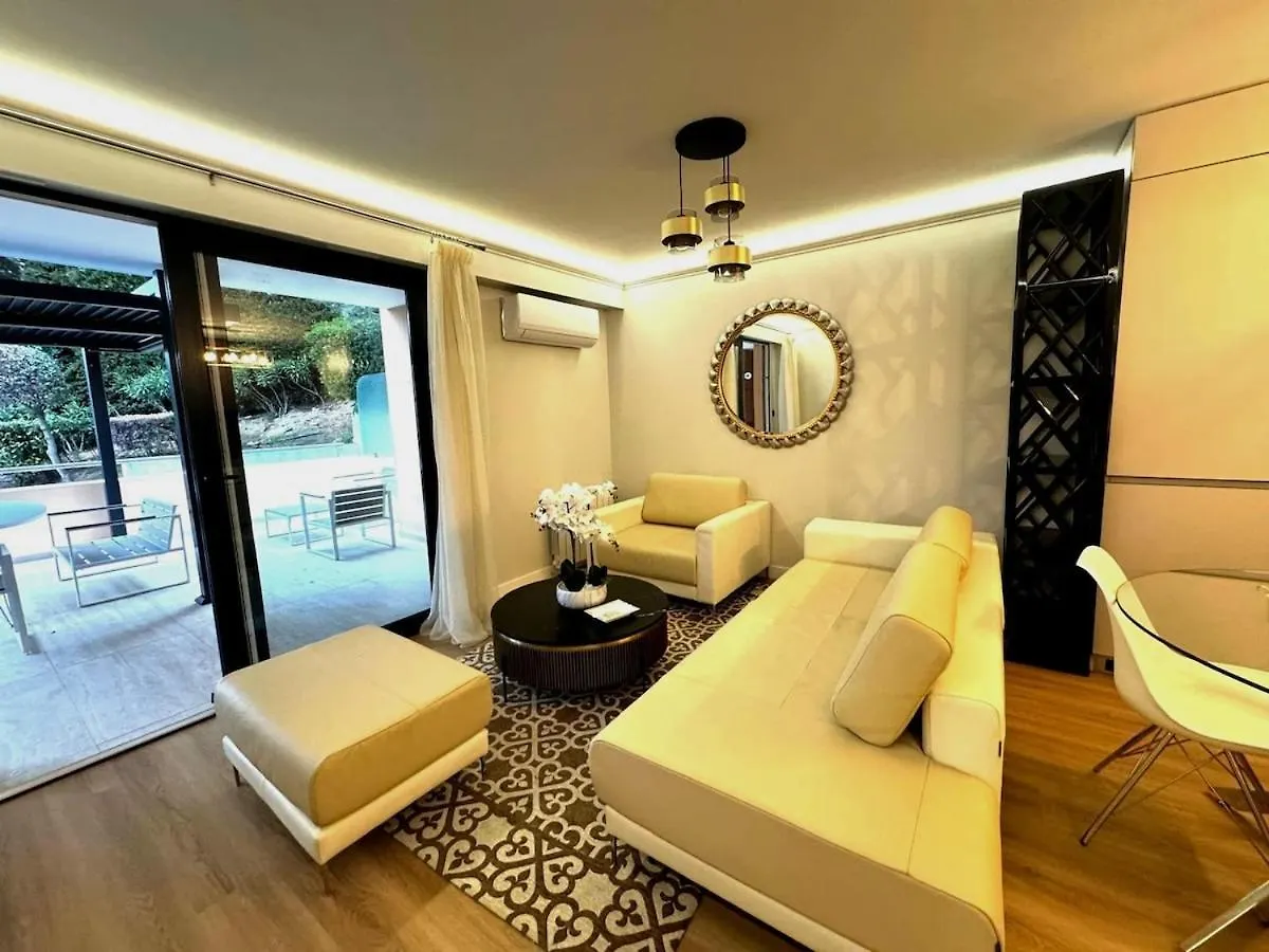 Stylish Flat 1Br With Terrace, Park & Pool Διαμέρισμα Roquebrune-Cap-Martin